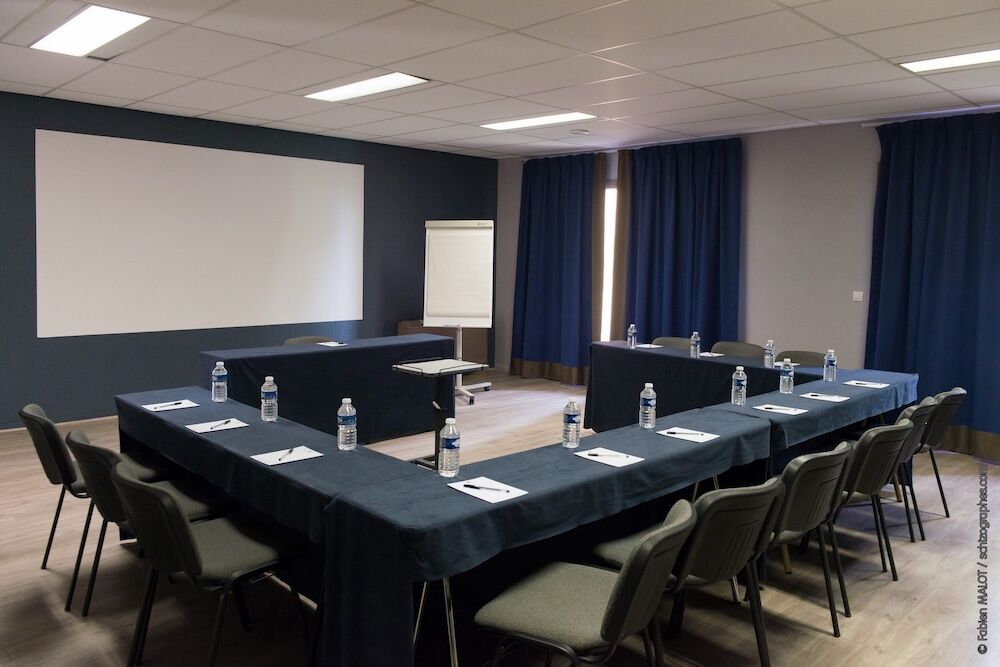 Adonis By Olydea Hotel 4*